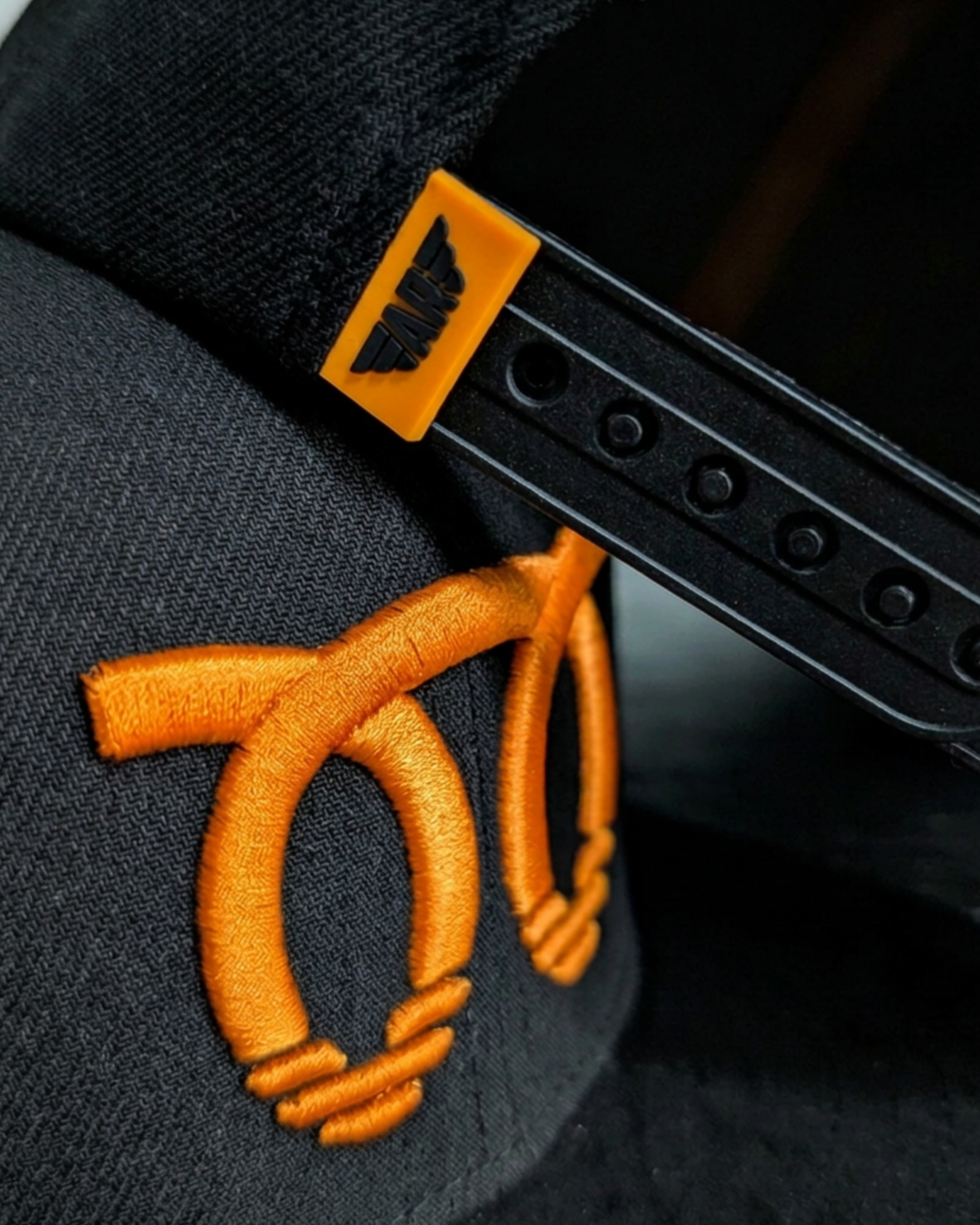 Detail der Selbstzünder Snapback Cap mit verstellbarem Verschluss